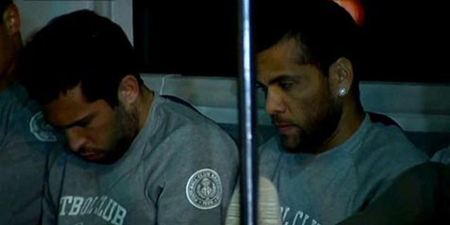 Kalah, Skuat Barca Disambut Cacian Fans Sendiri Kalah, Skuat Barca Disambut Cacian Fans Sendiri