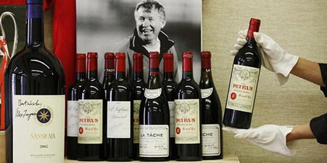 Lelang Koleksi Wine, Fergie Bisa Dapat Tiga Juta Pound