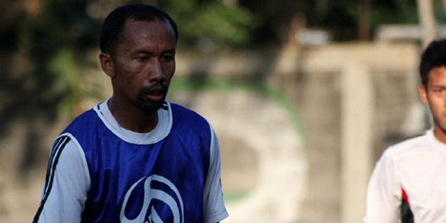Uston Antar Persida Raih Kemenangan Pertama Uston Antar Persida Raih Kemenangan Pertama
