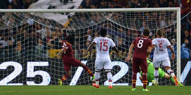Highlights Serie A: AS Roma 2-0 AC Milan Highlights Serie A: AS Roma 2-0 AC Milan