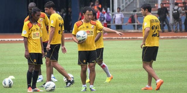 Jamu Arema, Semen Padang Siap Tempur Jamu Arema, Semen Padang Siap Tempur