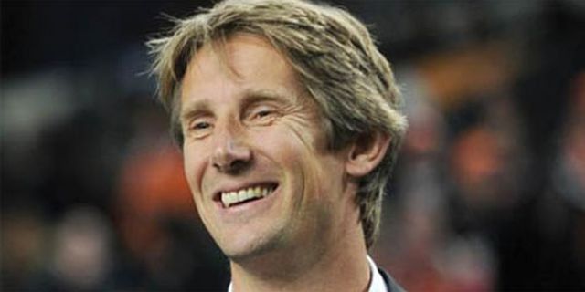 Van der Sar: Van Gaal yang Terbaik