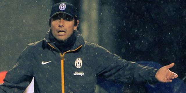 Conte Kembali Serang Garcia dan Roma Conte Kembali Serang Garcia dan Roma