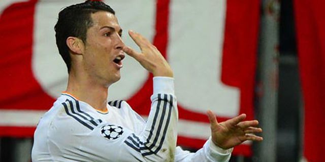 Ronaldo Lewati Rekor Messi dan Di Stefano