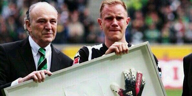 Perpisahan Emosional Ter Stegen Dengan Suporter Gladbach
