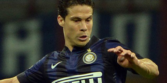 Hernanes Sebut Derby Roma Lebih Panas Dari Derby Milan Hernanes Sebut Derby Roma Lebih Panas Dari Derby Milan
