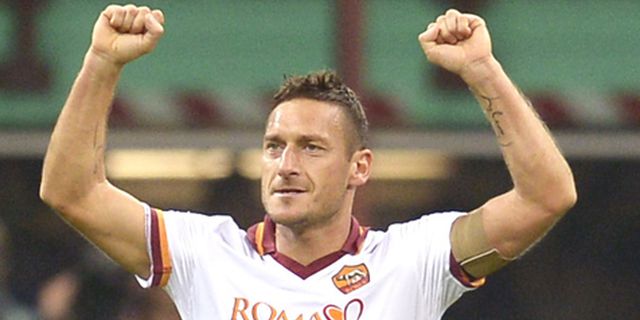 Totti Sebut Juve Tak Lebih Kuat dari Roma