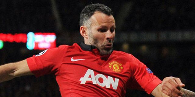 Giggs Puji Duo Debutan Lawrence dan Wilson Giggs Puji Duo Debutan Lawrence dan Wilson