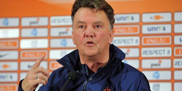 Van Gaal Akui Ingin Latih United Van Gaal Akui Ingin Latih United