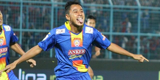 Review ISL: Samsul Arif Bawa Arema Bekuk Gresik United