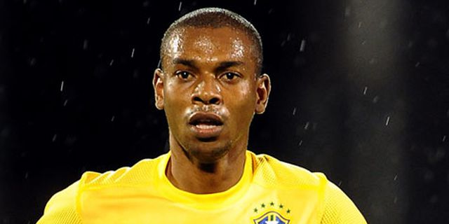 Fernandinho: Ini Musim Panas Terbaik 