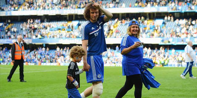 Barca Kucurkan 32 Juta Poundsterling Demi David Luiz?