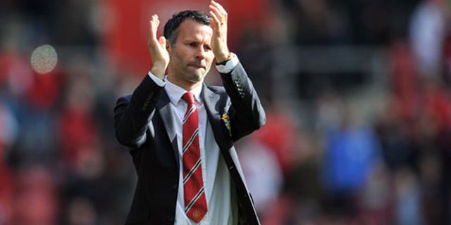 Nasib Neville dan Giggs di United Belum Jelas