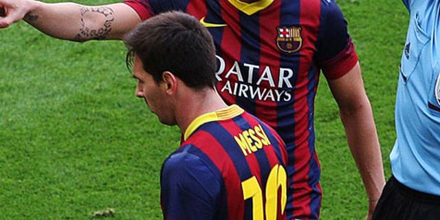 Messi Dihujat Seisi Camp Nou 