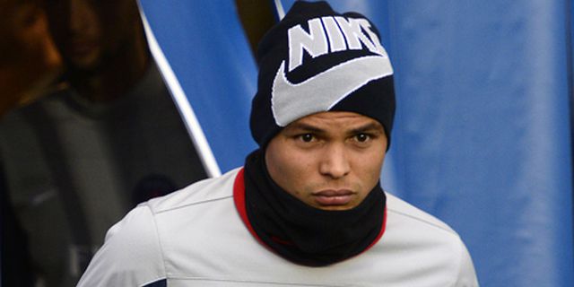 Minta Maaf Pada Fans, Thiago Silva Ingin Kembali ke Milan