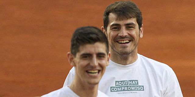 Van der Sar Tak Sabar Nanti Duel Casillas-Courtois