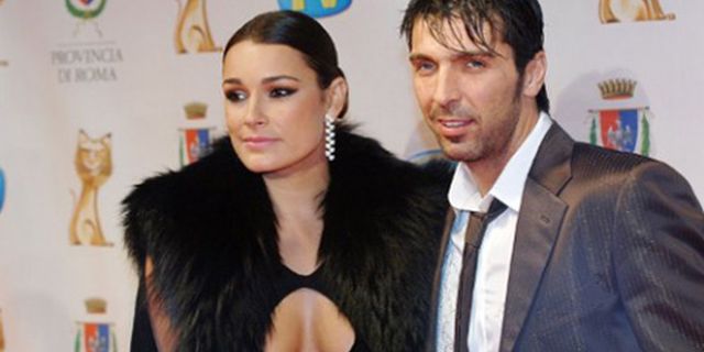 Buffon Pisah Ranjang Dengan Alena Seredova