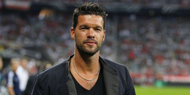 Ballack: Loew Harus Tinggalkan Jerman