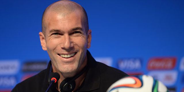 Zidane Takkan Kembali ke Bordeaux