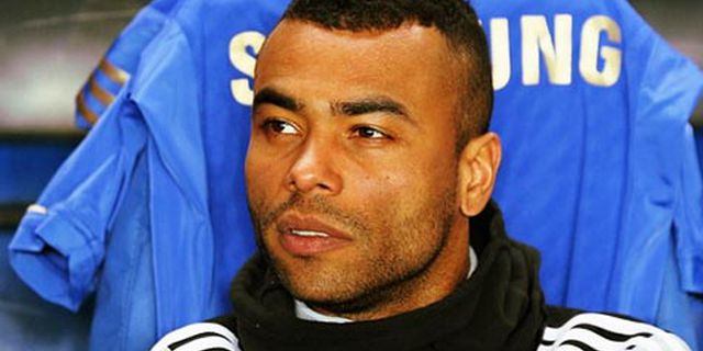 'Cole Luar Biasa, Duelnya dengan Ronaldo Epik' 