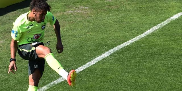 Penalti Unik 'Neymar Style' 