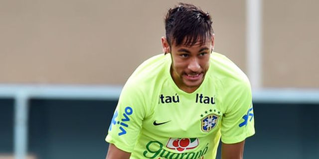 Ikuti Jejak Pele, Neymar Kenakan Nomor 10 