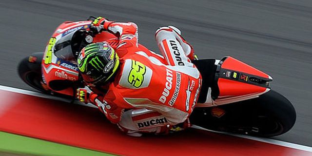 Buat Bradl Gagal Finis, Crutchlow Minta Maaf