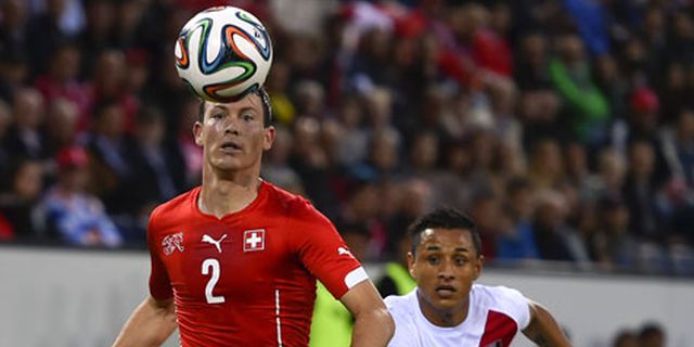 Lichtsteiner Bantu Swiss Tekuk Peru