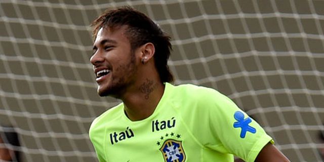 Fernandinho Sanjung Kualitas Neymar 