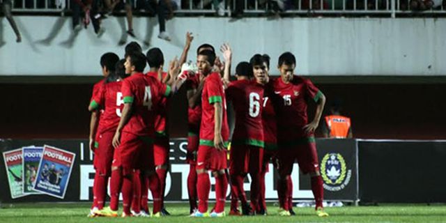Review: Timnas U-19 Awali Tur Nusantara II Dengan Mantap Review: Timnas U-19 Awali Tur Nusantara II Dengan Mantap