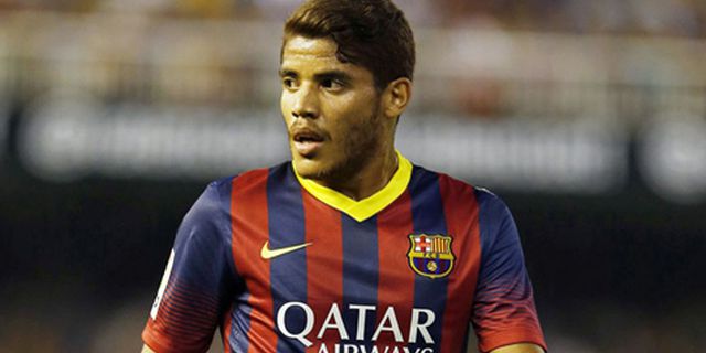 Dos Santos Tunda Kepindahan Bravo ke Barca Dos Santos Tunda Kepindahan Bravo ke Barca