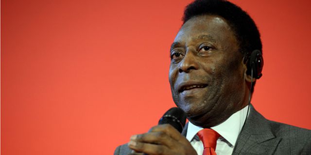 Pele Tak Ingin Neymar Terlalu Dibebani
