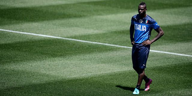 Keown: Bek-bek Inggris Bisa Atasi Mario Balotelli
