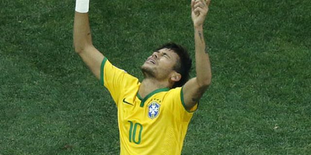 Neymar Puas dengan Gol Anehnya 