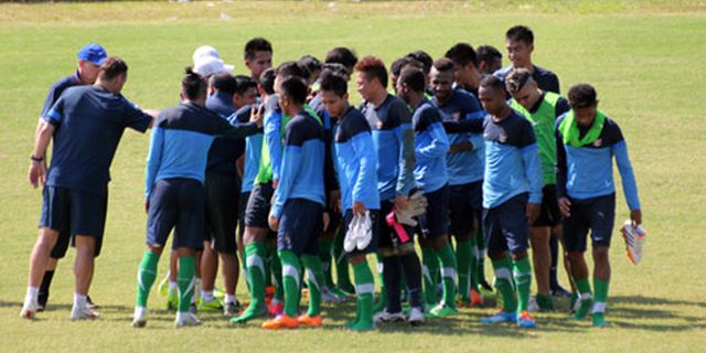 Hanya Dian Agus Yang Belum Gabung TC Timnas di Sidoarjo Hanya Dian Agus Yang Belum Gabung TC Timnas di Sidoarjo