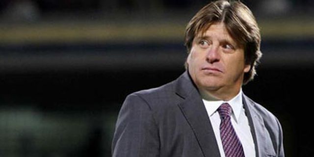 Miguel Herrera Tidak Akan Salahkan Wasit