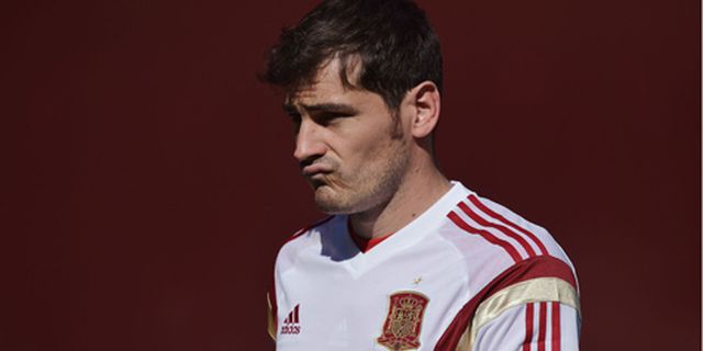 Buat Blunder Fatal, Del Bosque Isyaratkan Tetap Pakai Casillas