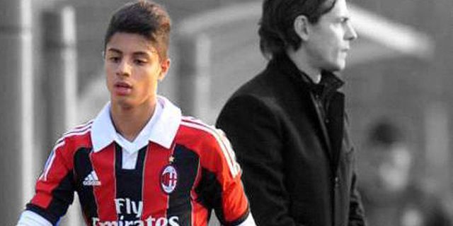 Mastour Tandatangani Kontrak Profesional Dengan Milan