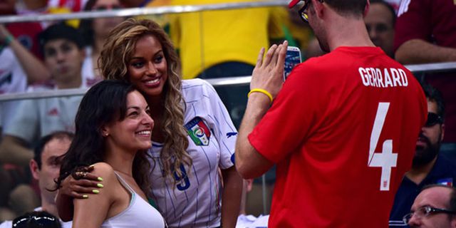 Galeri Suporter: Inggris vs Italia