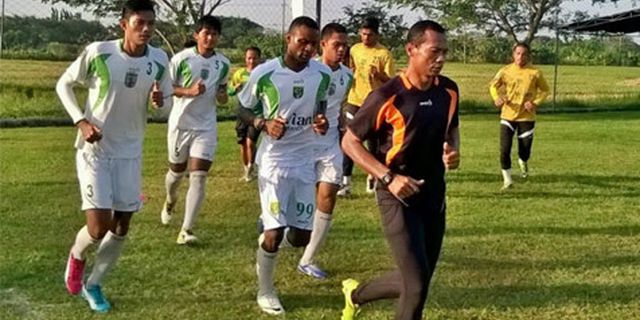 Diikuti Sembilan Pemain, Persebaya Latihan Tanpa RD