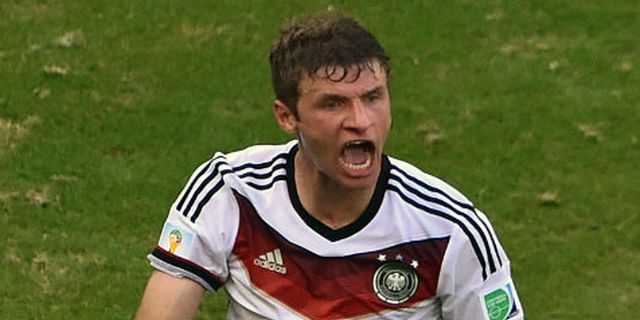 Cetak Hattrick, Muller Disanjung Loew