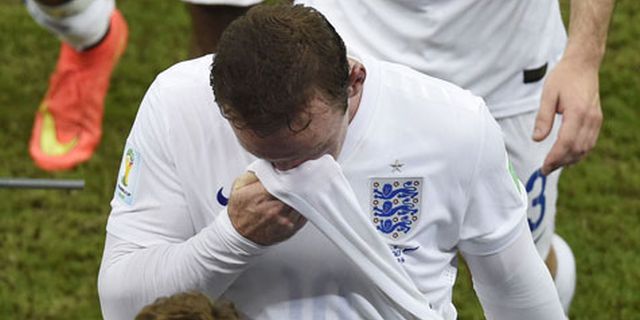 Gareth Barry Tak Percaya Rooney Terus Mendapat Kritik