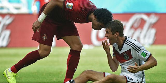 Mourinho 'Hajar' Pepe Mourinho 'Hajar' Pepe