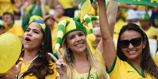 Galeri Suporter: Brasil vs Meksiko Galeri Suporter: Brasil vs Meksiko