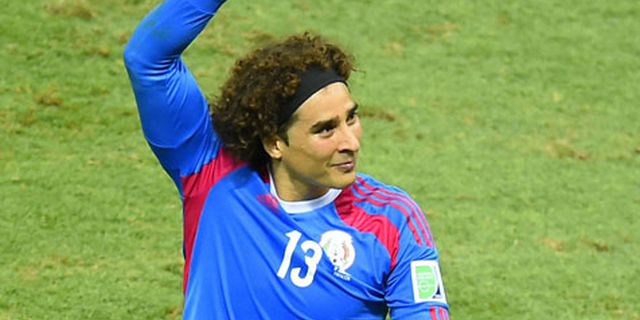 Tampilan Apik Ochoa Curi Perhatian Presiden Meksiko Tampilan Apik Ochoa Curi Perhatian Presiden Meksiko
