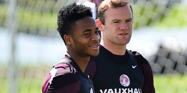 Sterling: Rooney Pemain Kelas Dunia dan Teladan Bagi Saya