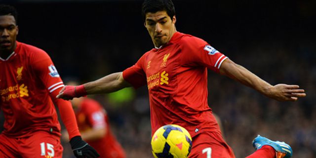 Scholes Sebut Suarez Dinaungi Keberuntungan