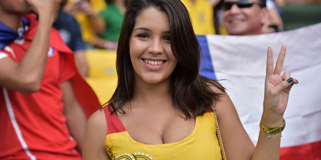 Galeri Suporter: Spanyol vs Chile