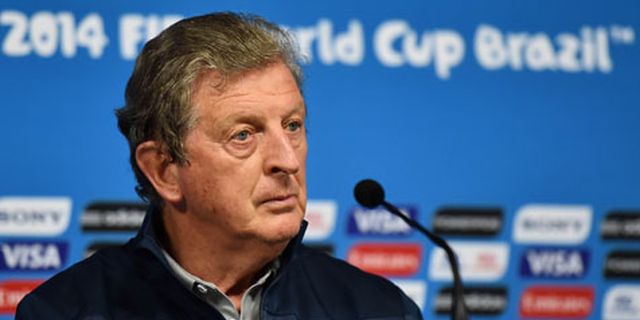 Inggris Kalah, Hodgson Puji Suarez