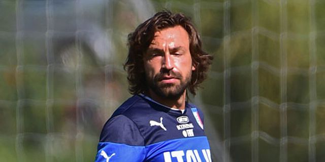 'Pirlo Kendalikan Italia' 